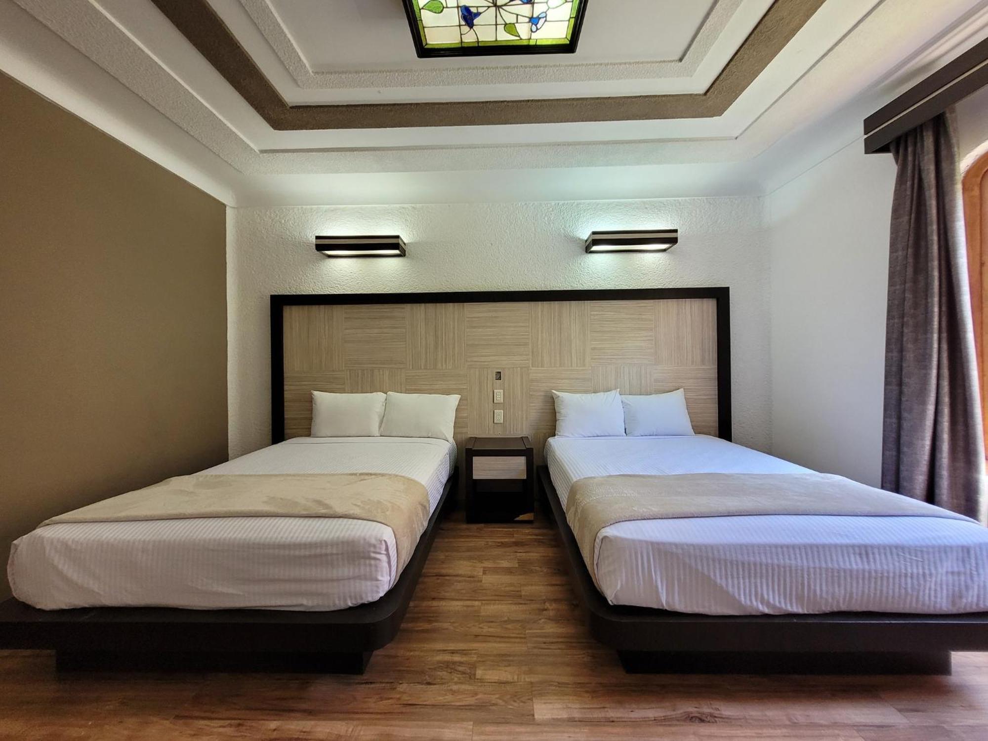 Hotel Paseo De La Presa กัวนาฮัวโต ภายนอก รูปภาพ