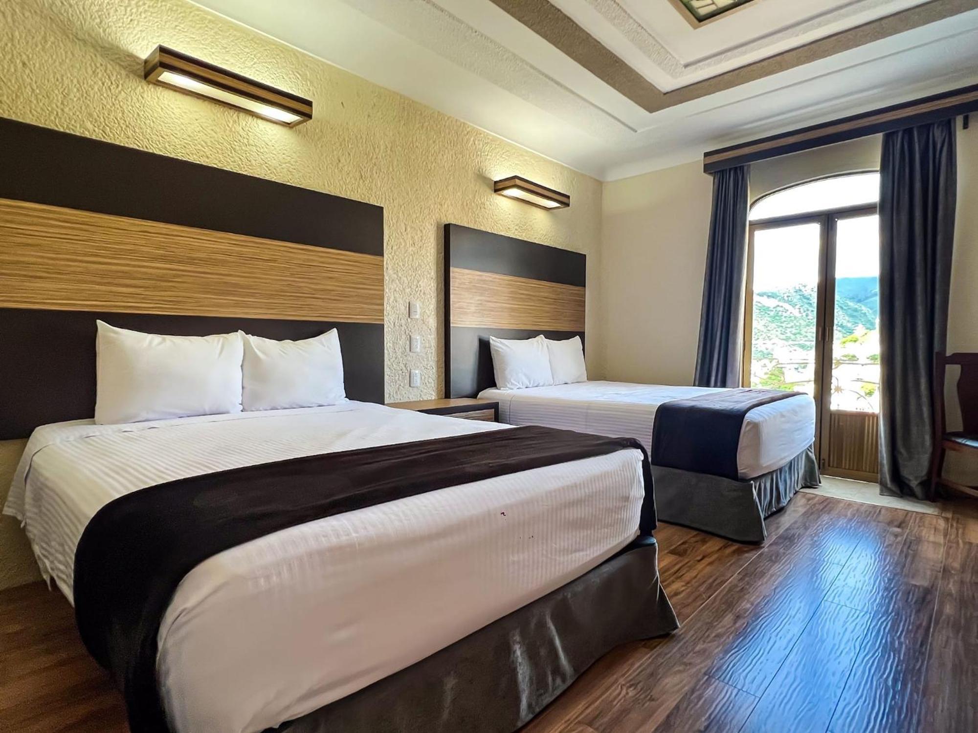 Hotel Paseo De La Presa กัวนาฮัวโต ภายนอก รูปภาพ