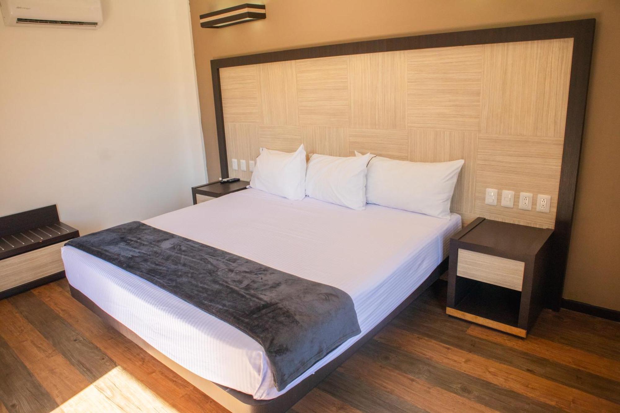 Hotel Paseo De La Presa กัวนาฮัวโต ภายนอก รูปภาพ