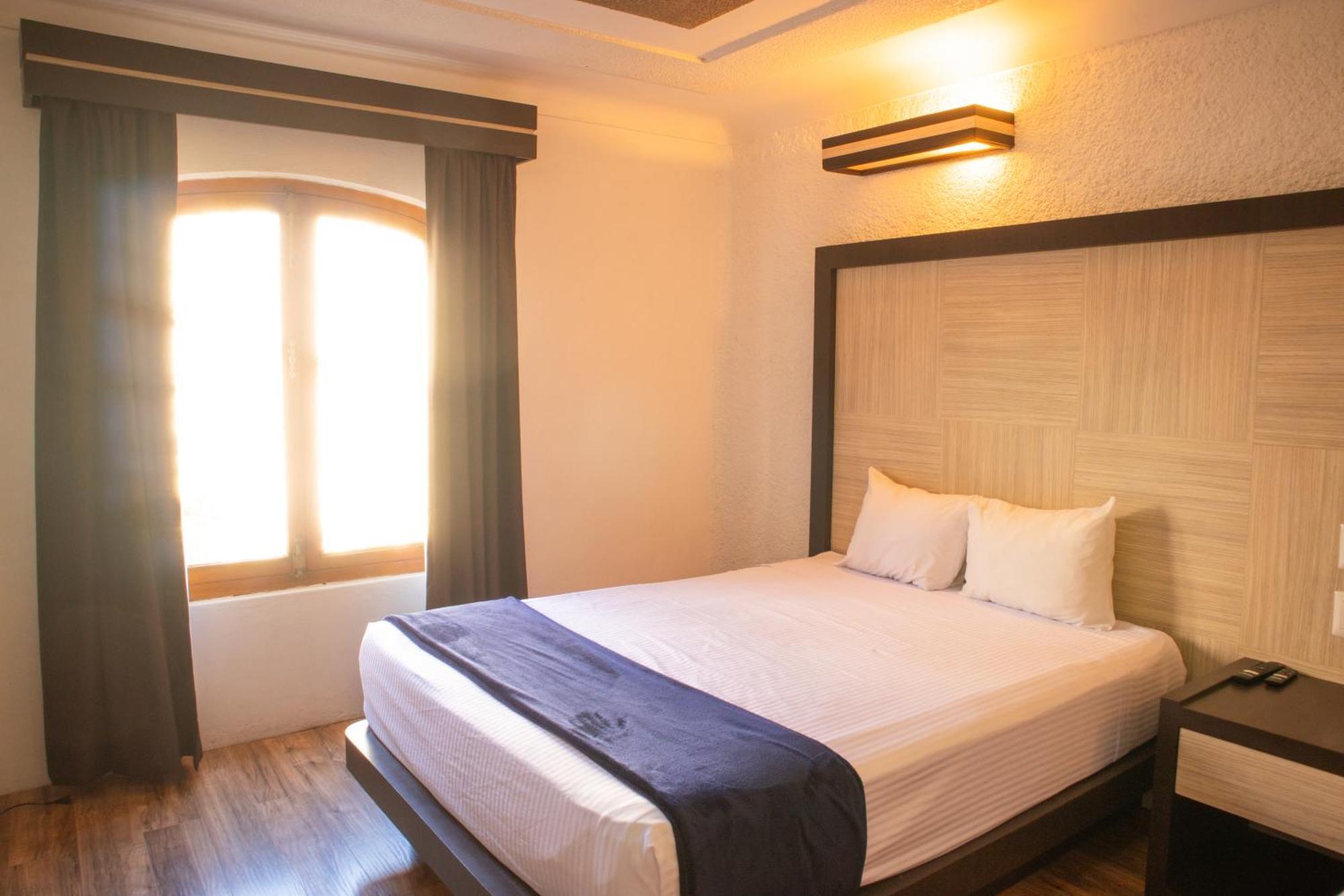 Hotel Paseo De La Presa กัวนาฮัวโต ภายนอก รูปภาพ