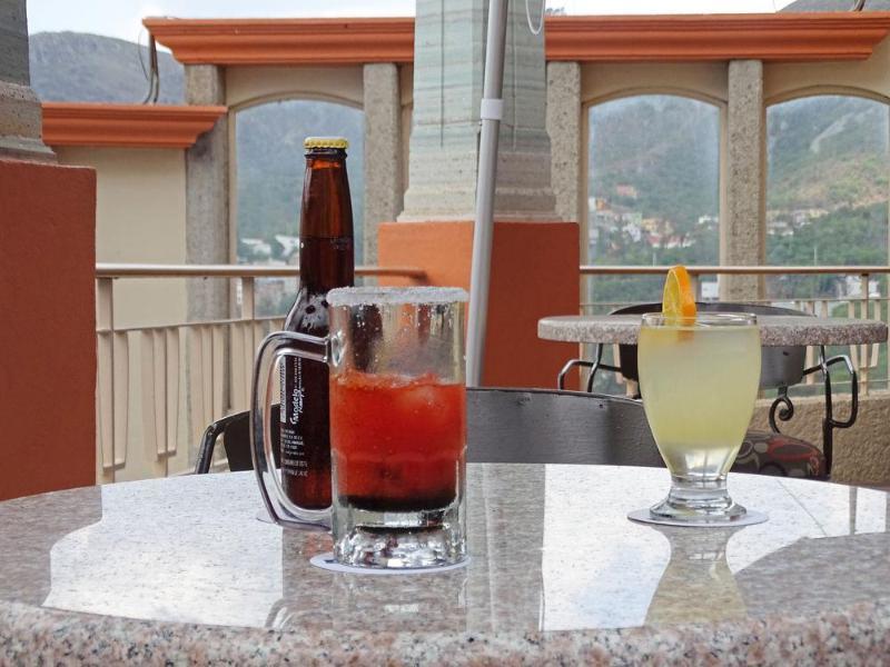 Hotel Paseo De La Presa กัวนาฮัวโต ภายนอก รูปภาพ