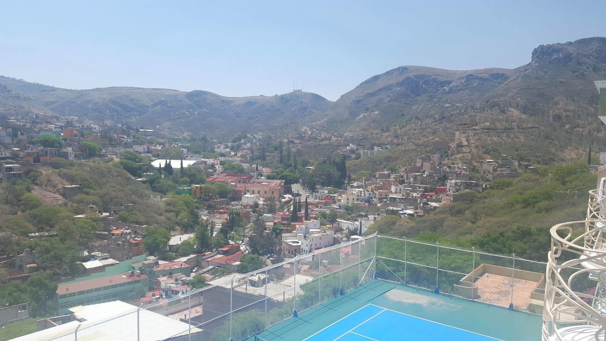 Hotel Paseo De La Presa กัวนาฮัวโต ภายนอก รูปภาพ